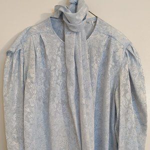 JH Collectable Light Blue Floral Blouse Size 12 with Matching Scarf